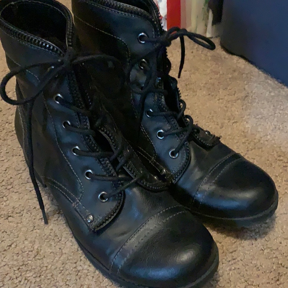 G by Guess brand Ankle boots lace up